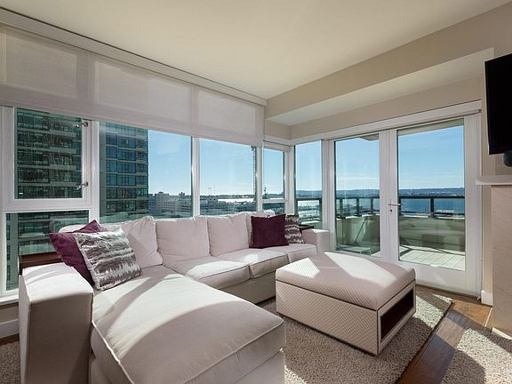 3rd image of 1205 Pacific Hwy #1306