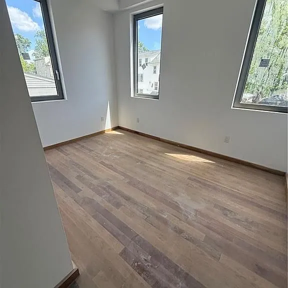 536 Smith St #203 — Photo 4