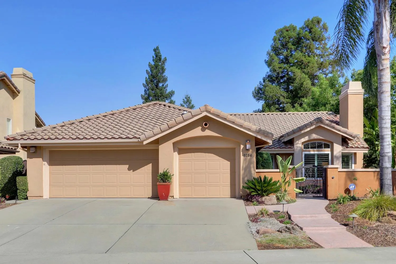 8254 Fox Hound Cir photo 1