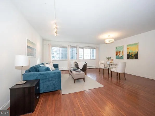 1900 John F Kennedy Blvd APT 818, Philadelphia, PA 19103