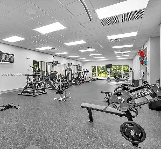 17011 N Bay Rd #1018 — Photo 16