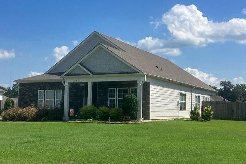 1st image of 1432 Mountain Laurel Ln