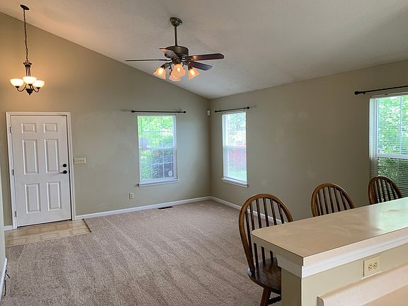 5th image of 6069 Morning Dove Dr