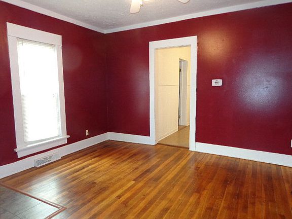 3rd image of 528 E Church St
