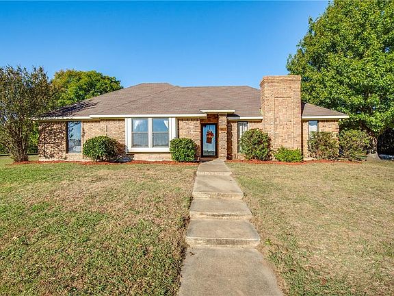 3rd image of 4111 Akela Way