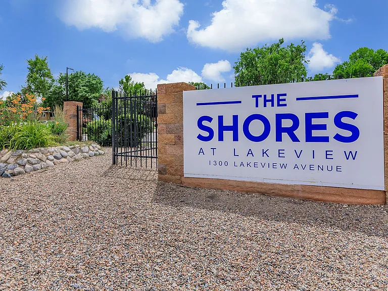 The Shores at Lakeview — Photo 1