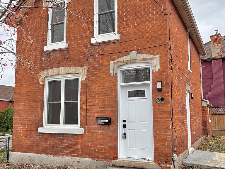 24 Ashley St — Photo 34