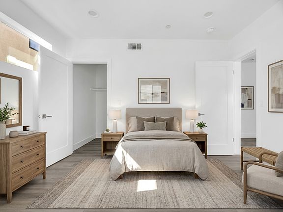 5th image of 1150 W 38th St #199cd2581