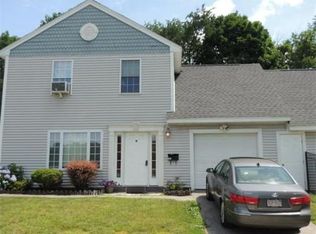 10 S Maxwell Ct #A, Worcester, MA 01607