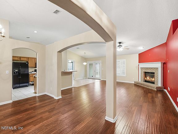 5th image of 1014 BASS HARBOR Drive