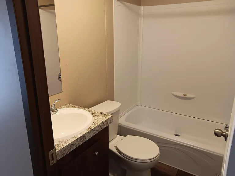 15 Locust St — Photo 12