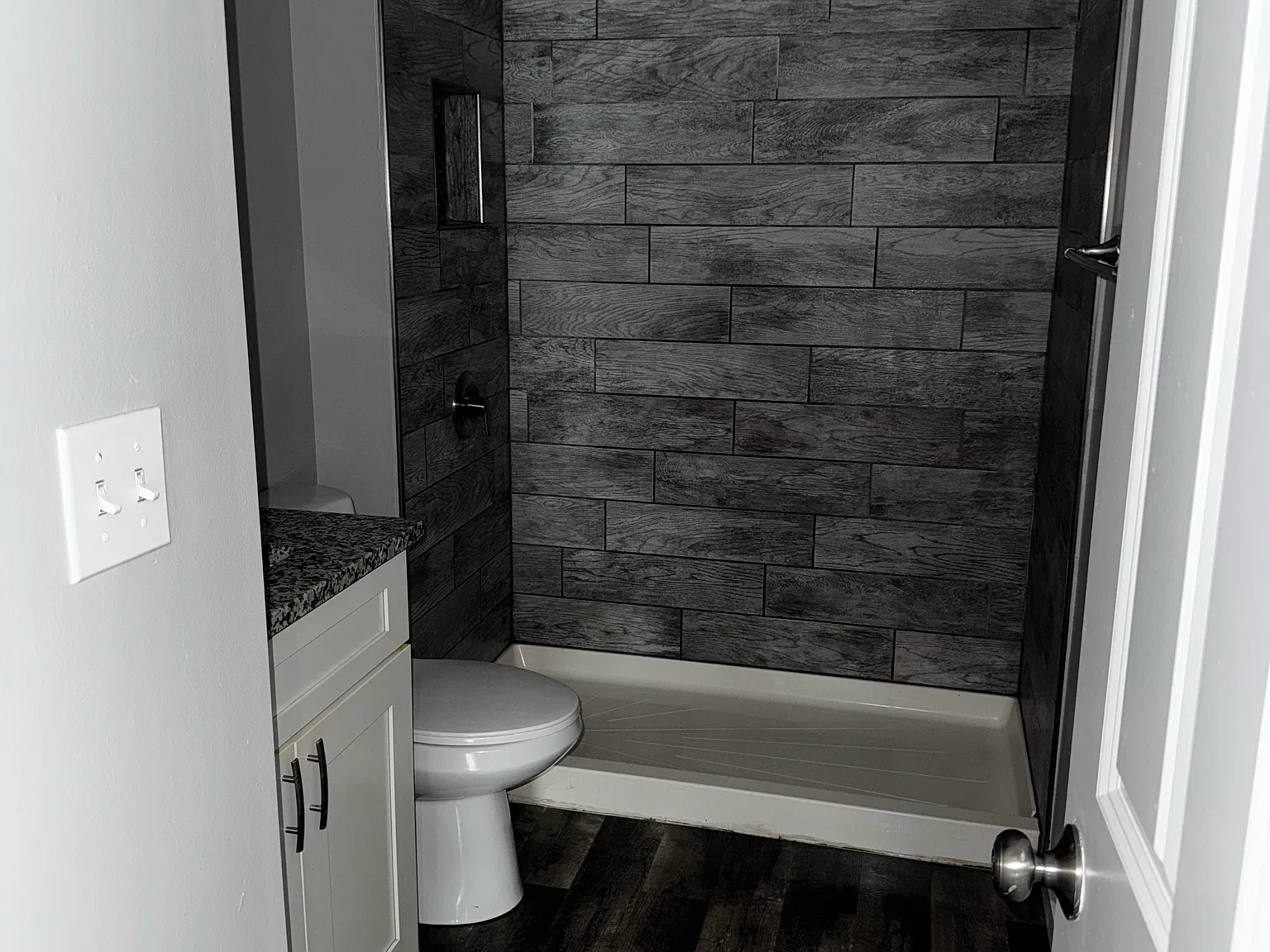 Bright 1BR/1BA on Lombard St — Photo 1