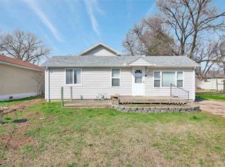 809 N Custer Ave, Wichita, KS 67203