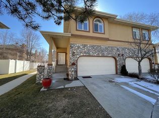 202 E White Spruce Cv, Sandy, UT 84070