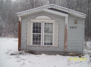 9852 King Rd, Alanson, MI 49706