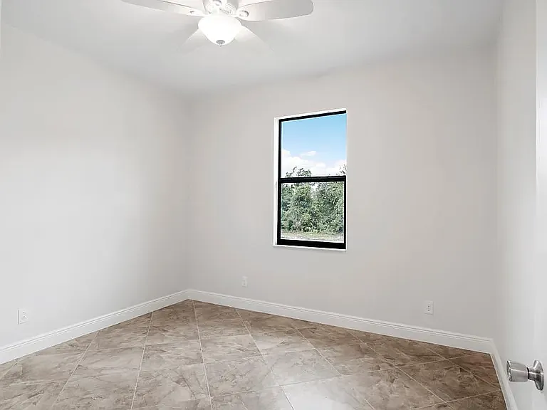 222 Hagan Ave — Photo 6