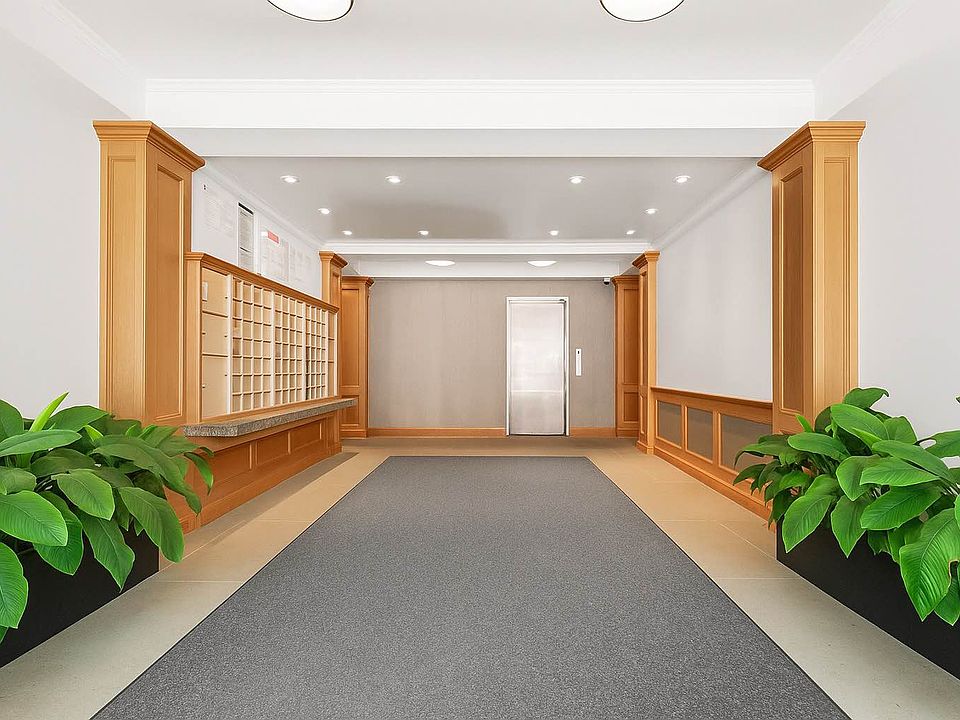 2nd image of 151 W 16th St APT 4A
