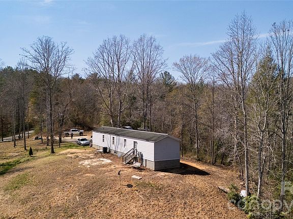 3rd image of 1490 Glenn Carlton Rd