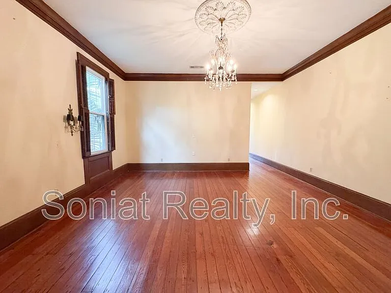 2726 Prytania St #7 — Photo 4
