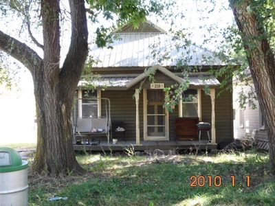 210 S 9th St, Herington, KS, 67449