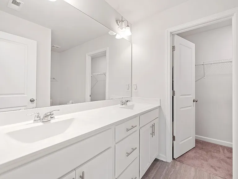 1090 Shoreside Dr — Photo 8