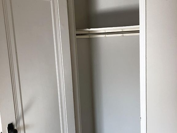5th image of 538 Hadley Ave APT 3