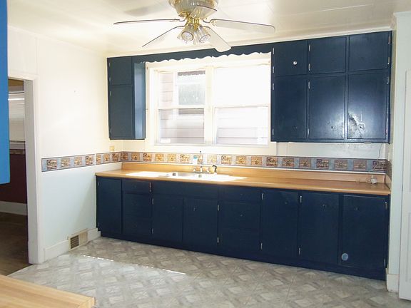 3rd image of 375 Lawson Ave