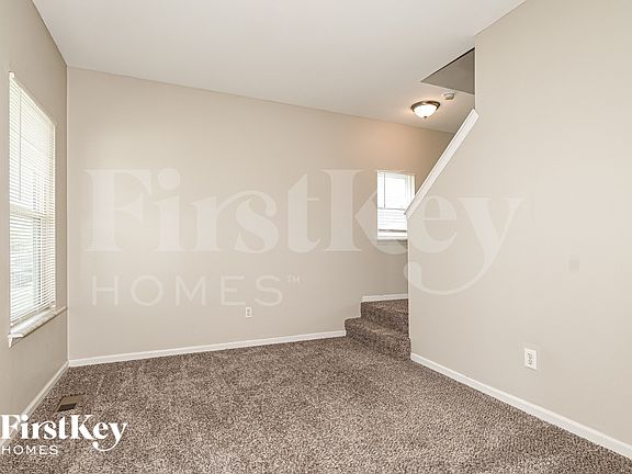 3rd image of 1097 Prince Albert Ct