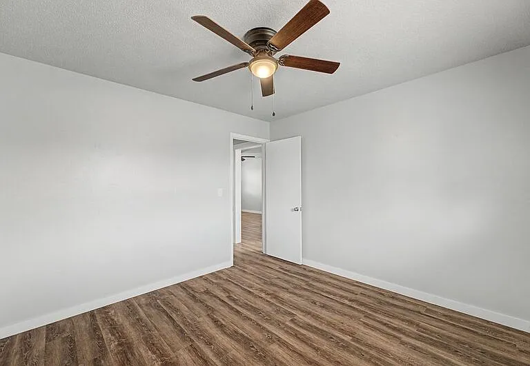 1305 W New Hope Rd #A — Photo 18