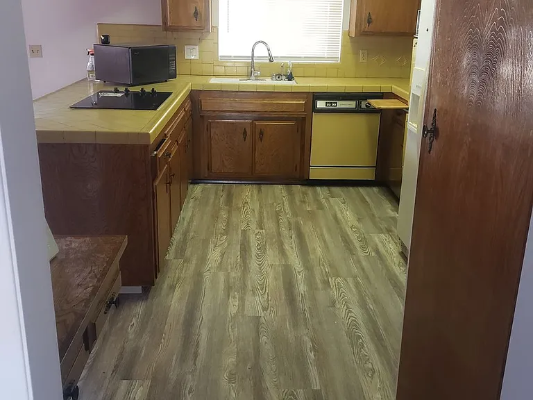 3847 Vine Ave — Photo 3