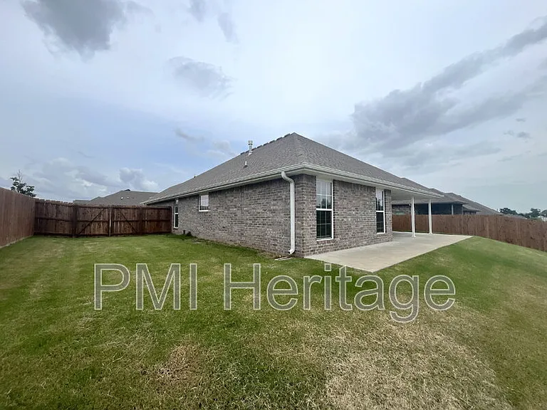 3661 Ambrosia Ln — Photo 24