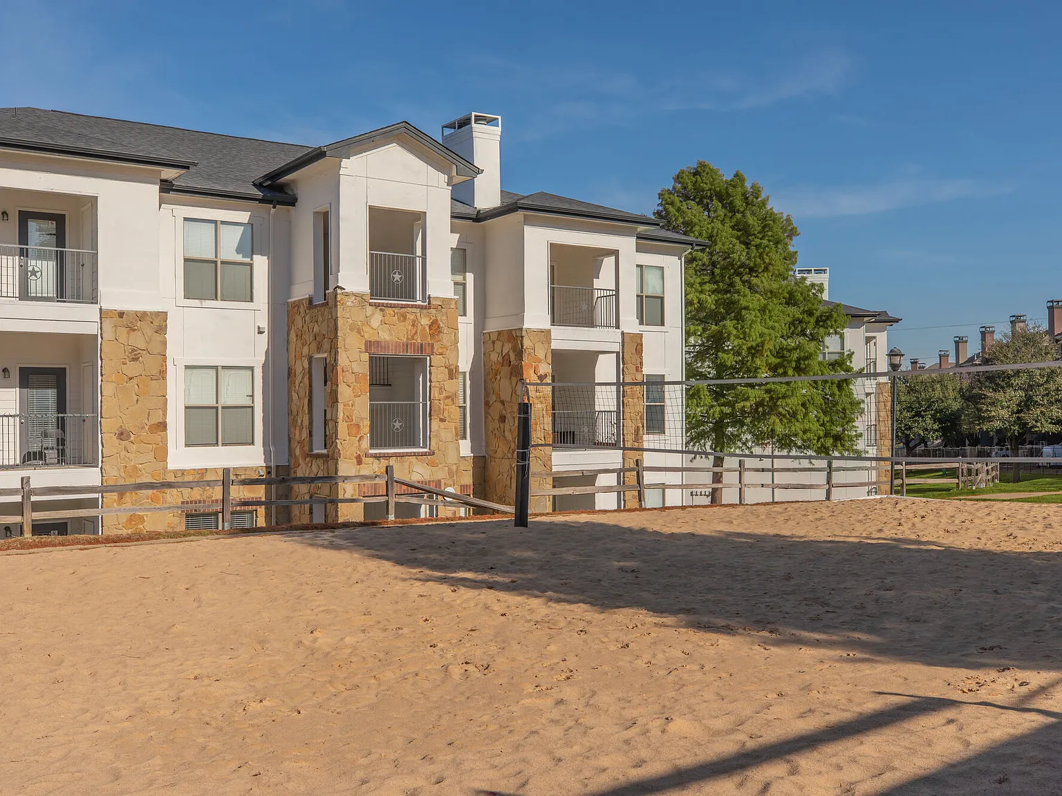 Santa Fe Ranch Apartments — Photo 2