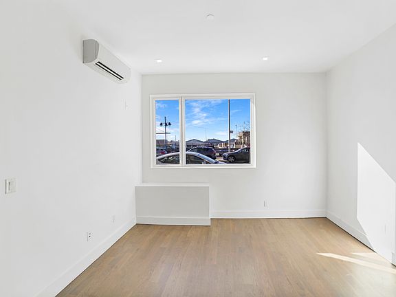 3rd image of 73 Columbia St #1F