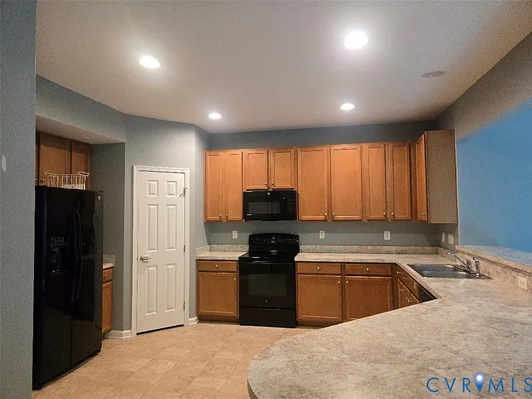 4801 Thornhurst St — Photo 6