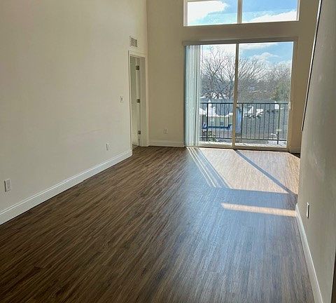 2nd image of 231 Walton Ave APT 403