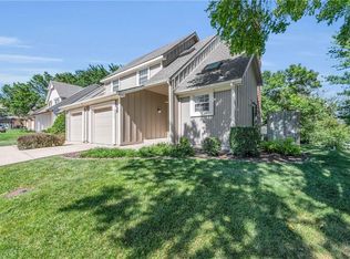 10004 W 86th St, Overland Park, KS 66212
