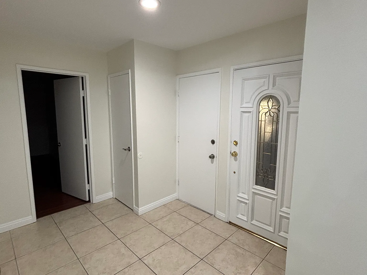 4 bed, 1500 sqft, $4,500 — Photo 3