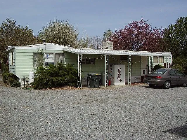 250 Magnolia Way photo 1