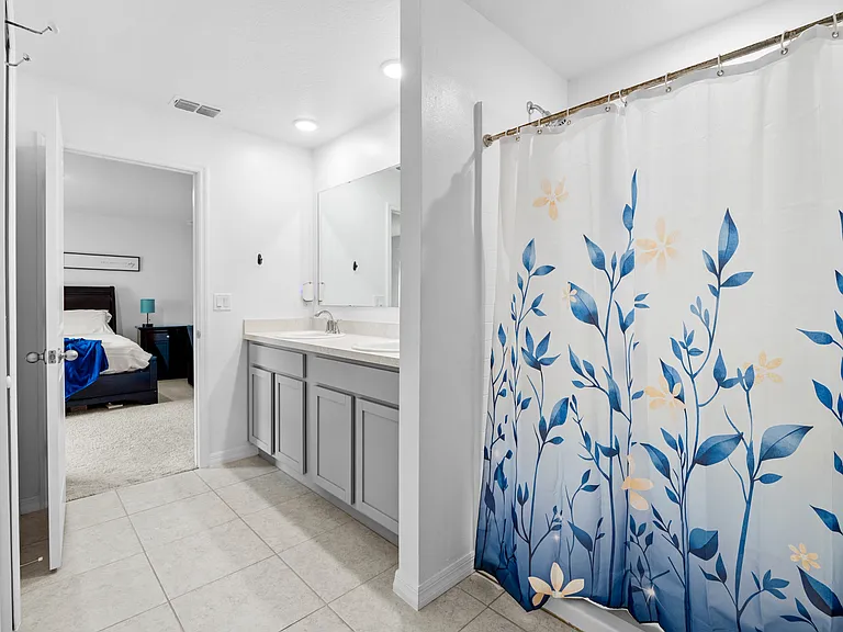 1011 Starfire St SE — Photo 16