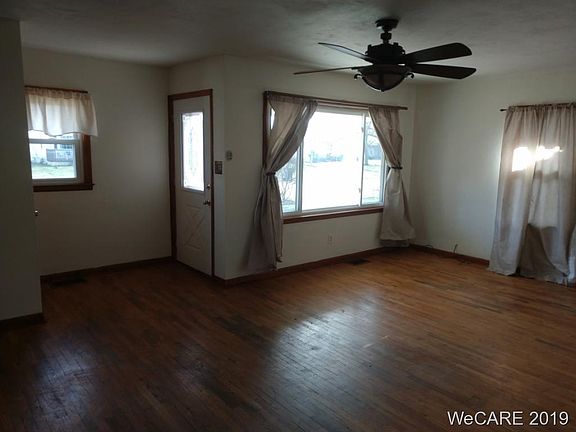 2nd image of 800 S Nixon Ave