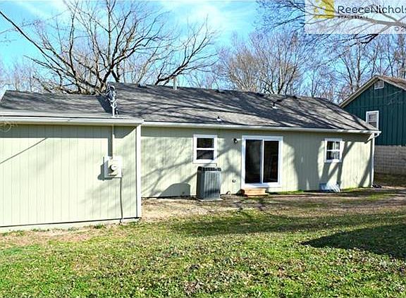 5th image of 842 N 80th Ter