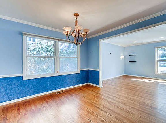 5th image of 138 Burr Oak Ct