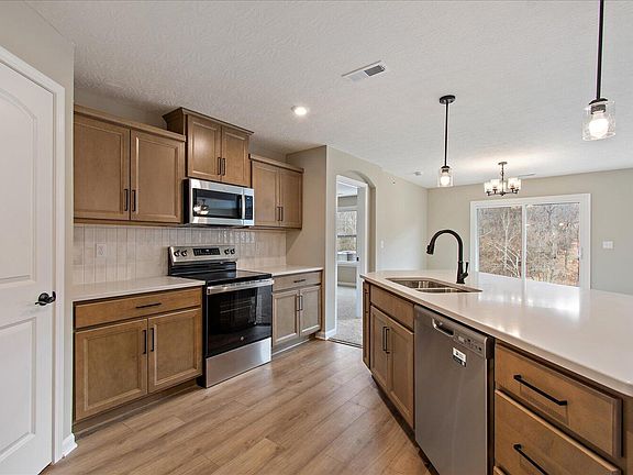 2nd image of 4708 Bentwood Hills Dr #6-104