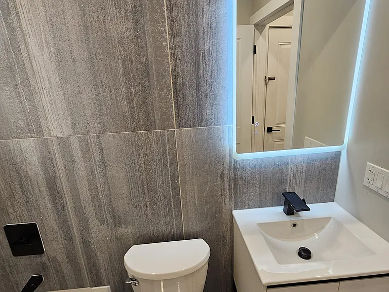 101 Fabyan Pl #1 — Photo 27