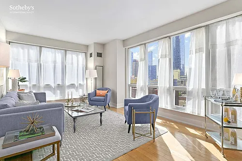 350 W 42nd St #9L Photo 1