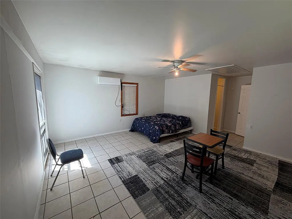 1 bed, 1.0 bath, 460 sqft, $850 — Photo 4