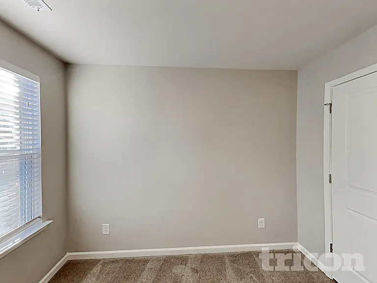 209 Ashmere Ct — Photo 19