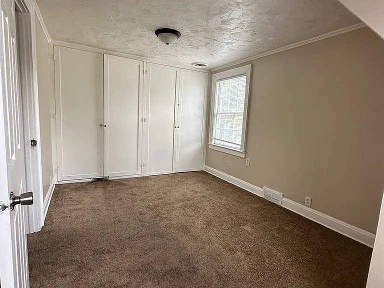 2509 Erskine Blvd — Photo 9