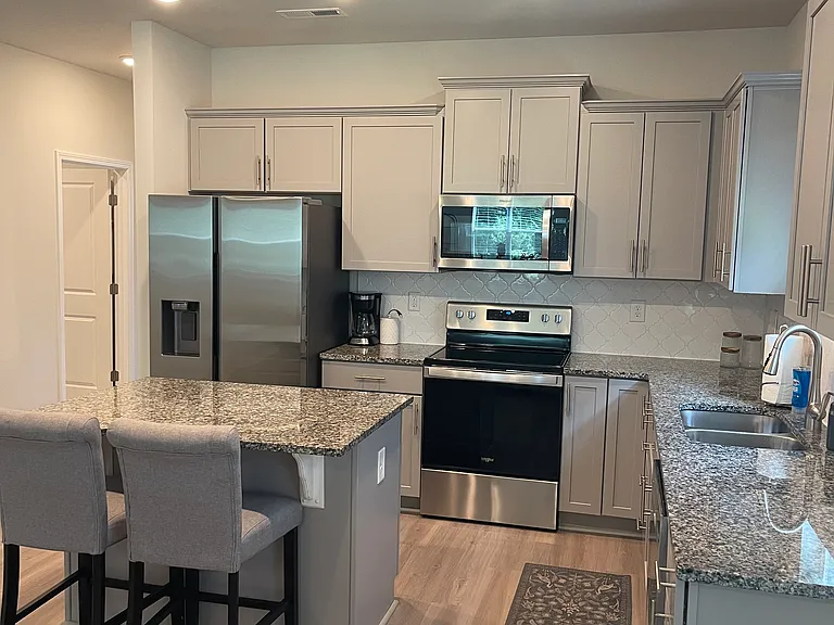 2828 Campanella Dr — Photo 17