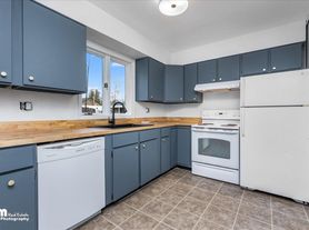 7942 Northwind Ave, Anchorage, AK